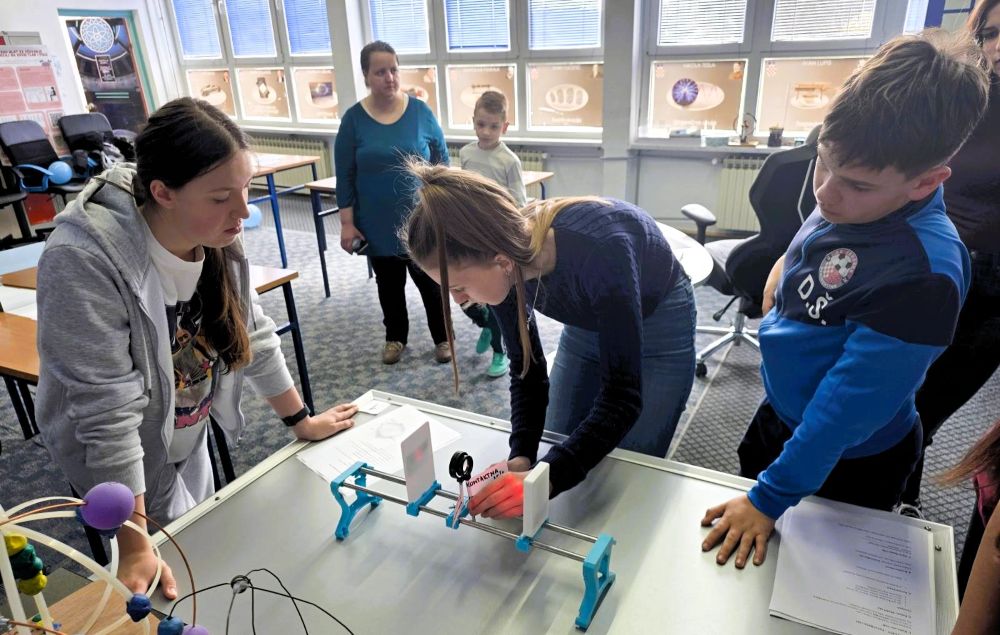 Radionica za darovite: Čudesni svijet fizike